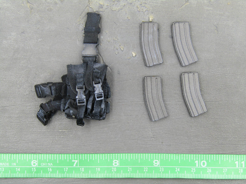 Load image into Gallery viewer, Secret Service Agent - Weathered Drop Leg Magazine Holster w/Magazines
