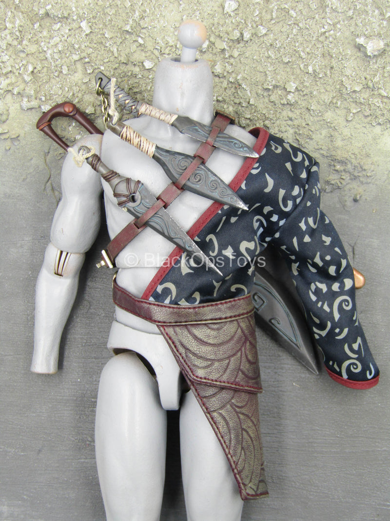 Load image into Gallery viewer, Ninkyo Seiji - Half-Kimono w/Sword, Dagger, &amp; Holster Set
