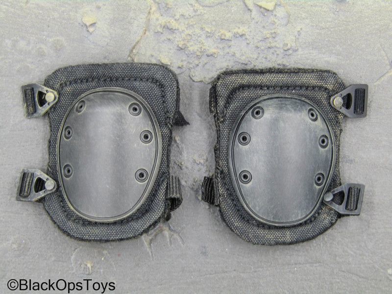 Load image into Gallery viewer, Spetsnaz MVD OSN Vityaz - Black Knee Pads
