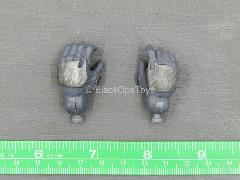Load image into Gallery viewer, Final Fantasy - Grey Hand Set
