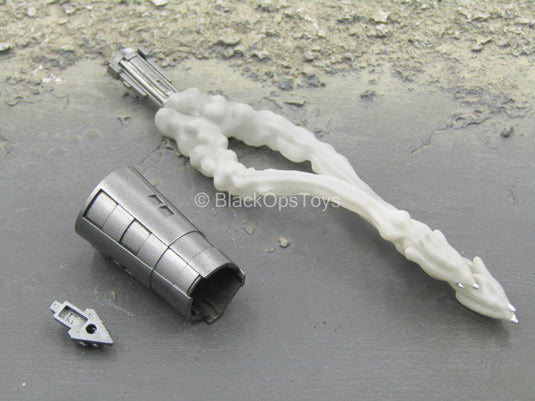The Mandalorian Deluxe - Left Beskar Gauntlet w/Whistling Birds FX