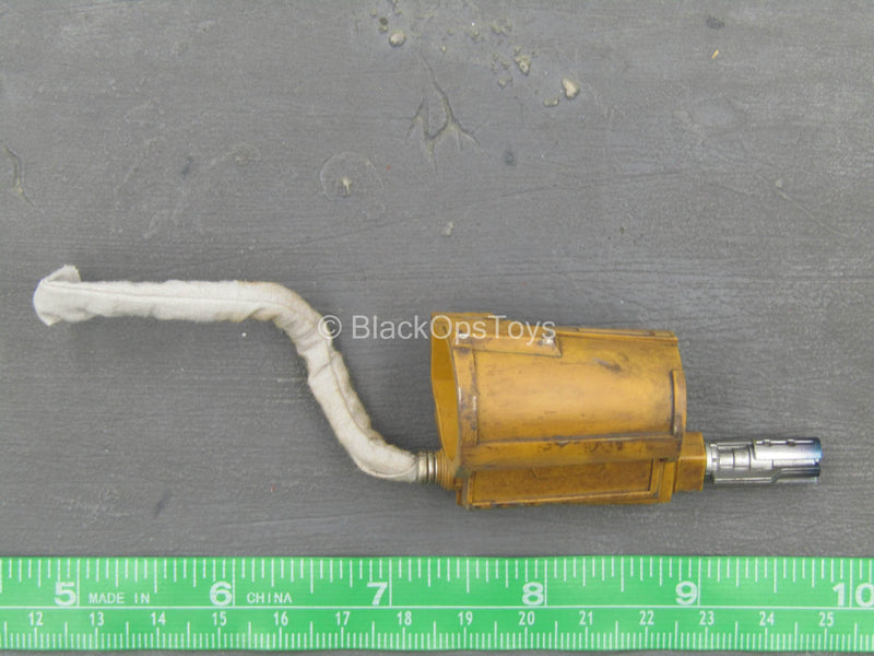 Load image into Gallery viewer, Heavy Infantry Mandalorian - Left Gauntlet w/Hose
