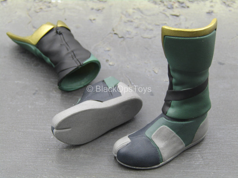 Load image into Gallery viewer, Detective Vigilante - Black, Green, &amp; Gold Boots (Peg Type)
