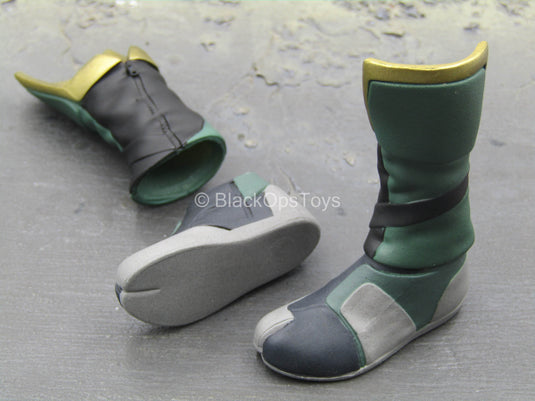 Detective Vigilante - Black, Green, & Gold Boots (Peg Type)