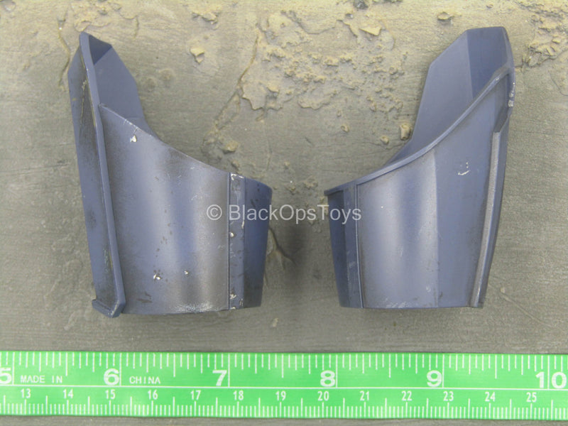 Load image into Gallery viewer, Heavy Infantry Mandalorian - Thigh Armor
