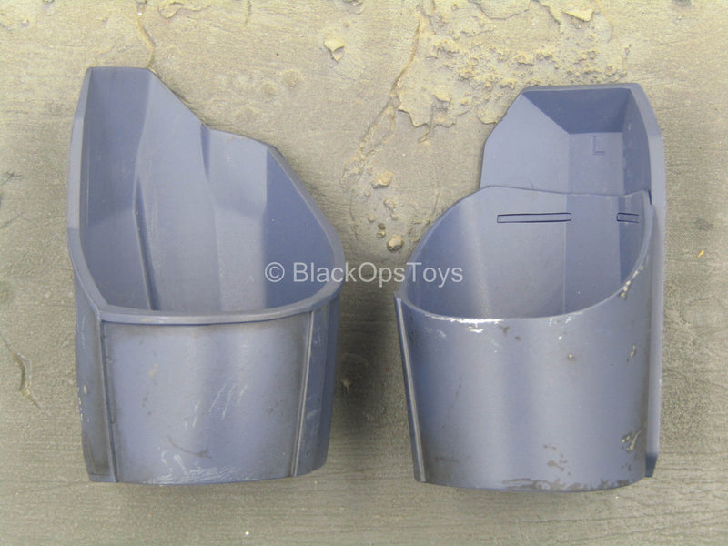 Load image into Gallery viewer, Heavy Infantry Mandalorian - Thigh Armor
