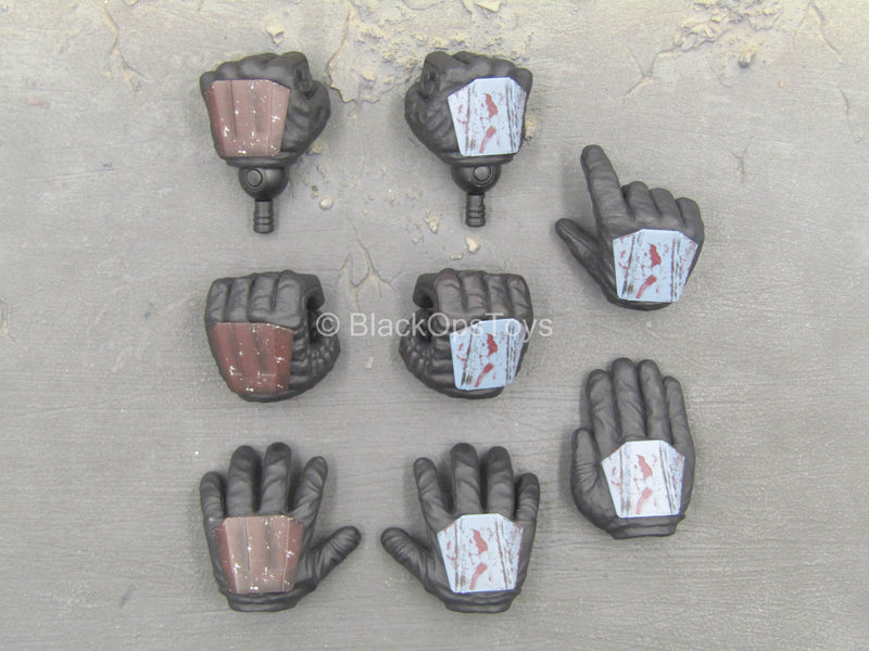 Load image into Gallery viewer, Heavy Infantry Mandalorian - Male Gloved Hand Set
