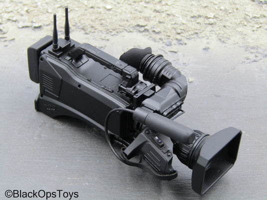 Night Walker - Journalist Recording Camera