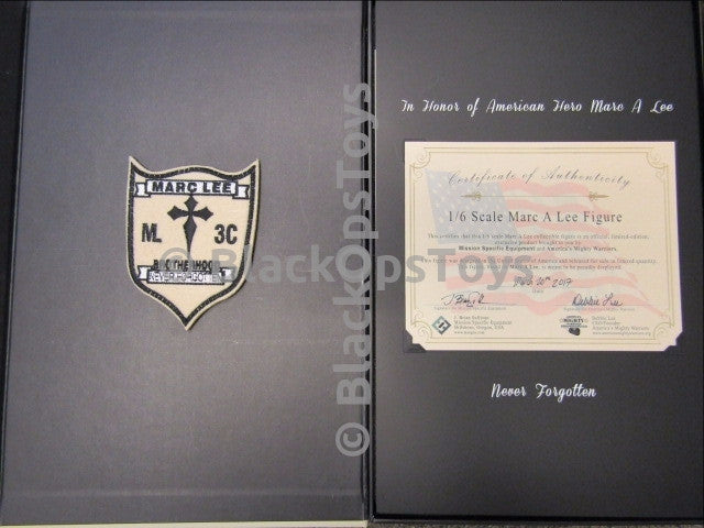 Load image into Gallery viewer, Marc Lee Seal Team 3 Charlie Platoon Deluxe Figure Mint in Box
