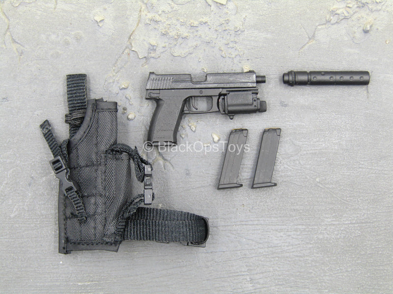 Load image into Gallery viewer, GI JOE - Snake Eyes - HK SOCOM .45 Pistol w/Drop Leg Holster

