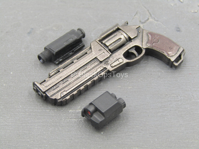 Load image into Gallery viewer, Cpl. Joel Hagan White Ver. - Revolver w/Drop Leg Holster &amp; Belt Set
