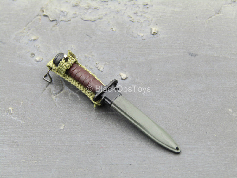 Load image into Gallery viewer, WWII - US 2nd Ranger Battalion - Metal Bayonet w/Sheath
