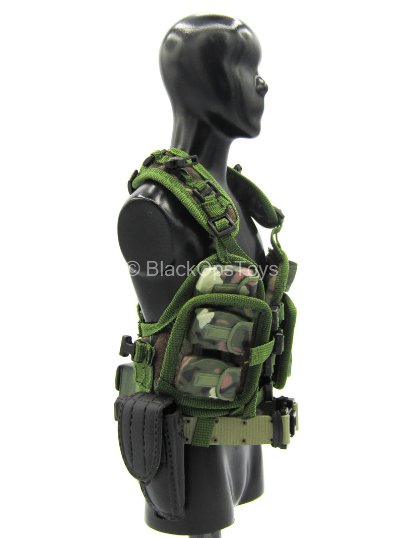 Load image into Gallery viewer, U.S Navy Seal Team Six &quot;Rick&quot; - Woodland Camo Vest Set
