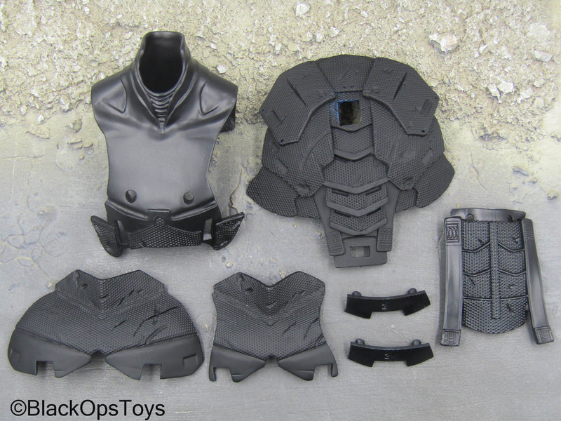 Load image into Gallery viewer, 3D Printed Deathstroke Black Armor Set w/Mask, Boots, &amp; Pistol Set
