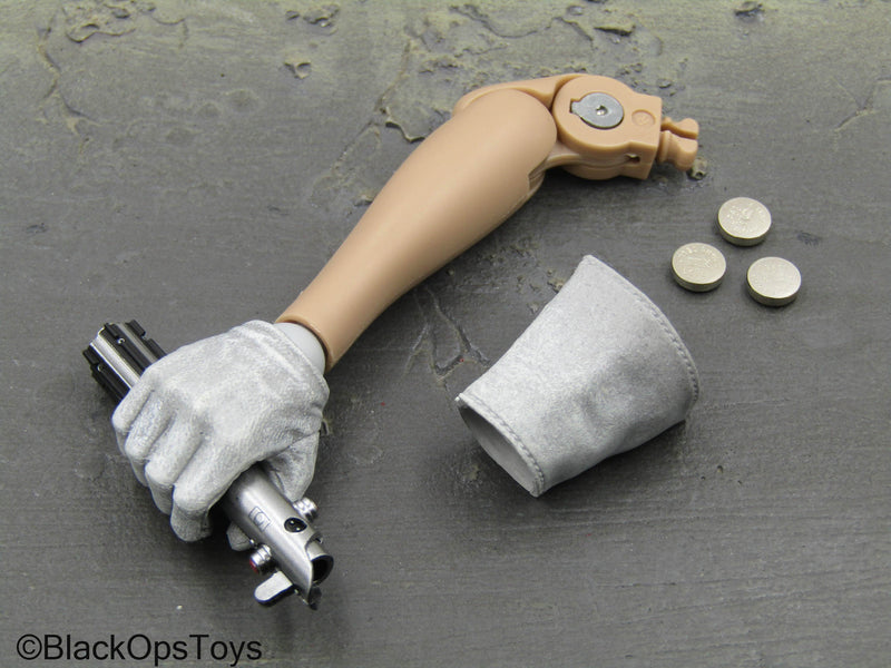 Load image into Gallery viewer, Star Wars Snowspeeder Luke - Light Up Lightsaber Arm w/White Glove
