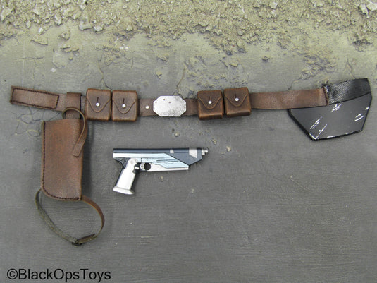 Star Wars The Mandalorian Axe Woves - Westar 35 Blaster Pistol w/Belt & Holster