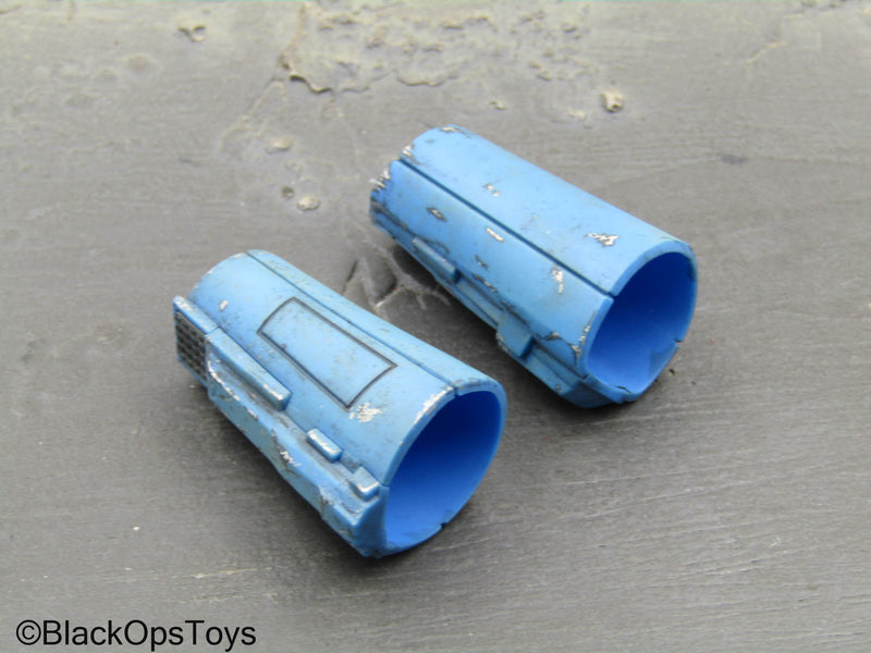 Load image into Gallery viewer, Star Wars The Mandalorian Axe Woves - Blue Beskar Gauntlets
