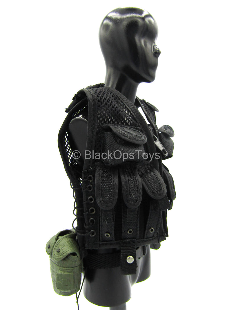 Load image into Gallery viewer, Delta Forces &quot;Leo&quot; - Black Tactical Vest w/Belt Set
