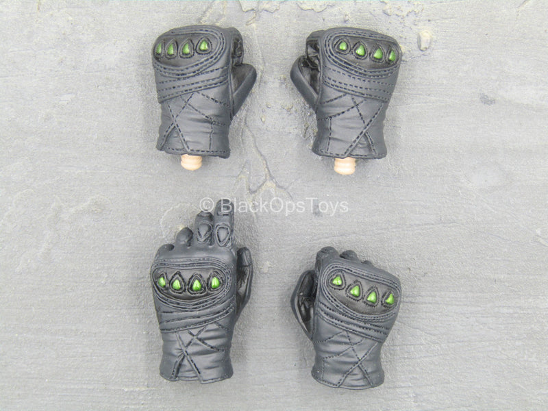 Load image into Gallery viewer, Spiderman - New Goblin - Black Gloved Hand Set (x4)
