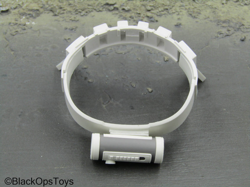 Load image into Gallery viewer, Star Wars Artillery Stormtrooper - White Utility Belt
