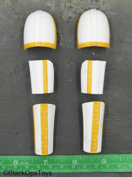 Star Wars Artillery Stormtrooper - White & Yellow Arm Armor
