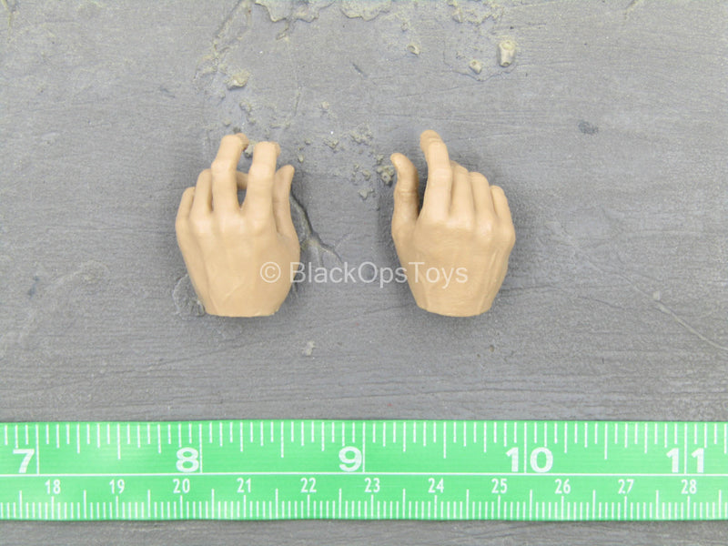 Load image into Gallery viewer, Star Trek - Spock - Male Phaser Holding Hand Set
