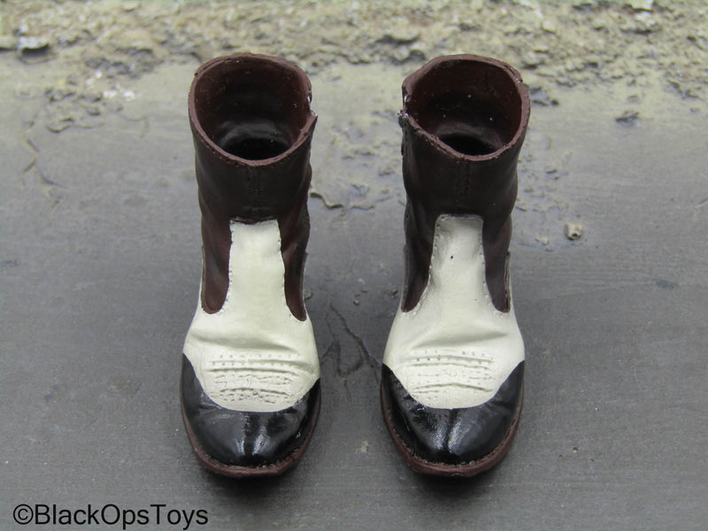 Load image into Gallery viewer, Maverick - Detailed Boots (Peg Type)
