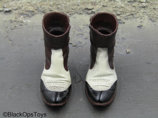 Maverick - Detailed Boots (Peg Type)