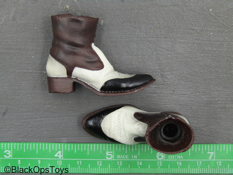 Load image into Gallery viewer, Maverick - Detailed Boots (Peg Type)
