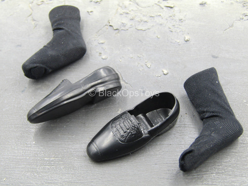 Load image into Gallery viewer, X-Files - Small Black Shoes w/Socks (Foot Type)
