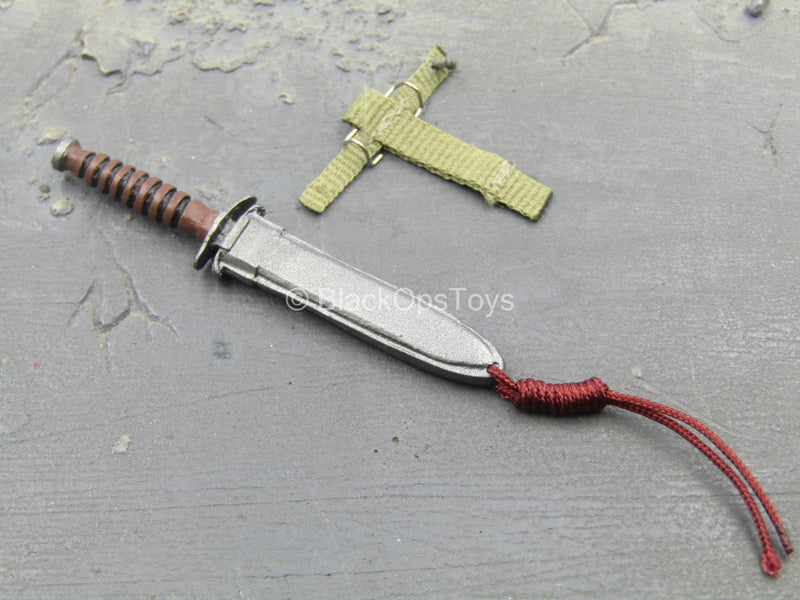 Load image into Gallery viewer, Paratrooper 3rd RPIMa Algeria - Metal Knife w/Metal Sheath
