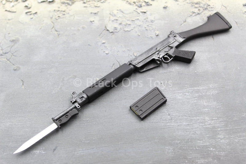 Load image into Gallery viewer, GI JOE - Crimson Guard - FN FAL w/Bayonet
