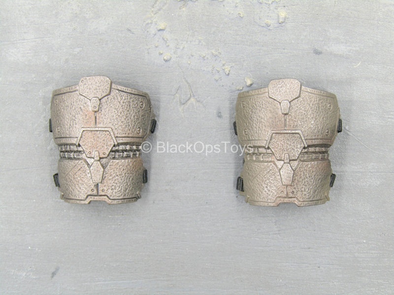 Load image into Gallery viewer, Predators - Noland - Thigh Armor Set
