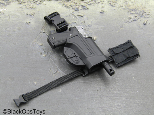 Rainbow Six Siege - Smoke - P226 Pistol w/Muzzle Break & Drop Leg Holster