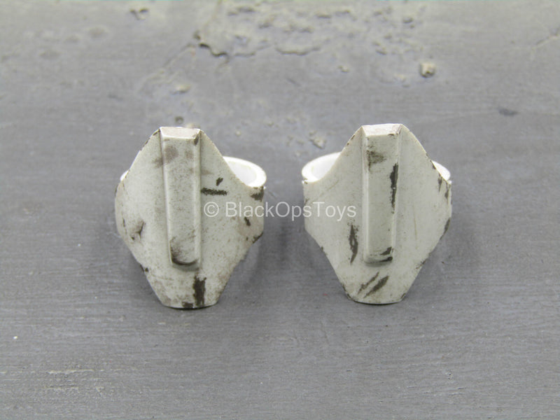 Load image into Gallery viewer, Star Wars - Coruscant Guard - White Weathered Knee Pads
