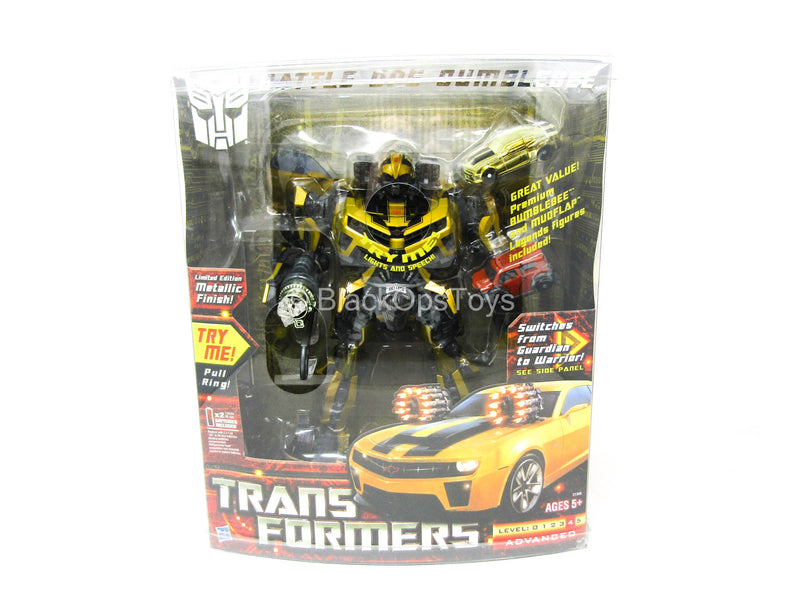 Load image into Gallery viewer, Other Scale - Transformers - Battle Ops Bumblebee - MINT IN BOX
