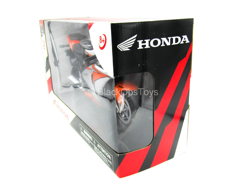 Load image into Gallery viewer, Die Cast w/Plastic Honda CBR 1000RR 2010 - MINT IN BOX
