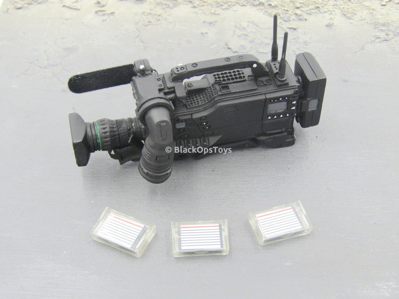 Load image into Gallery viewer, PMC War Journalist - Video Recording Camera w/Tapes
