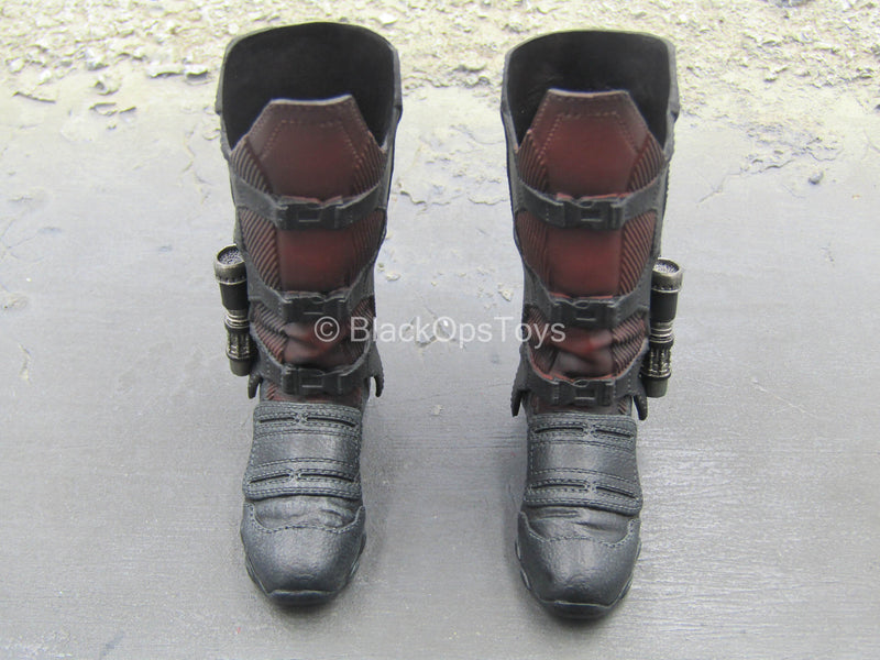 Load image into Gallery viewer, Infinity War - Star Lord - Red &amp; Black Boots (Peg Type)
