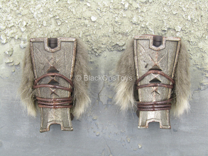 Load image into Gallery viewer, Dragonborn Warrior - Shin Guards w/Fur Like Detail (x2)

