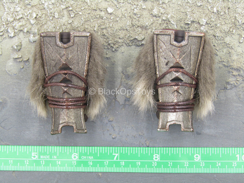 Load image into Gallery viewer, Dragonborn Warrior - Shin Guards w/Fur Like Detail (x2)
