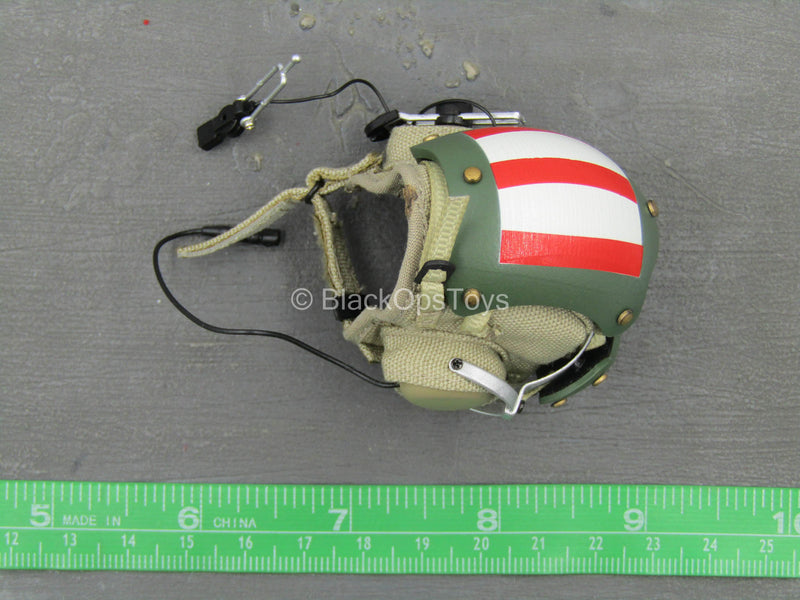 Load image into Gallery viewer, Flight Deck Arresting Crew - Flight Helmet

