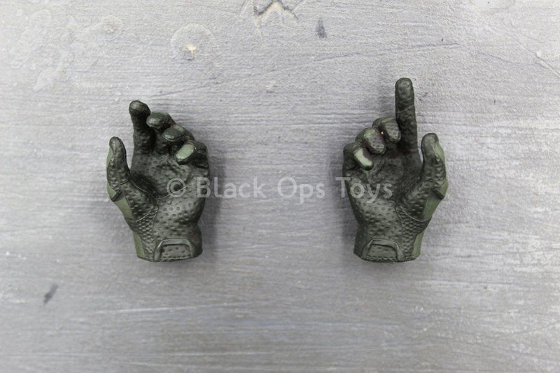 Load image into Gallery viewer, Galac-Tac - Urban Raider - Green Gloved Hand Set
