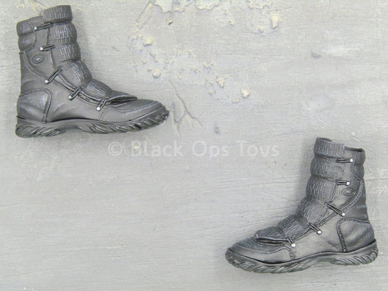 Load image into Gallery viewer, GI JOE - Snake Eyes - Black Oakley Combat Boots (Peg Type)
