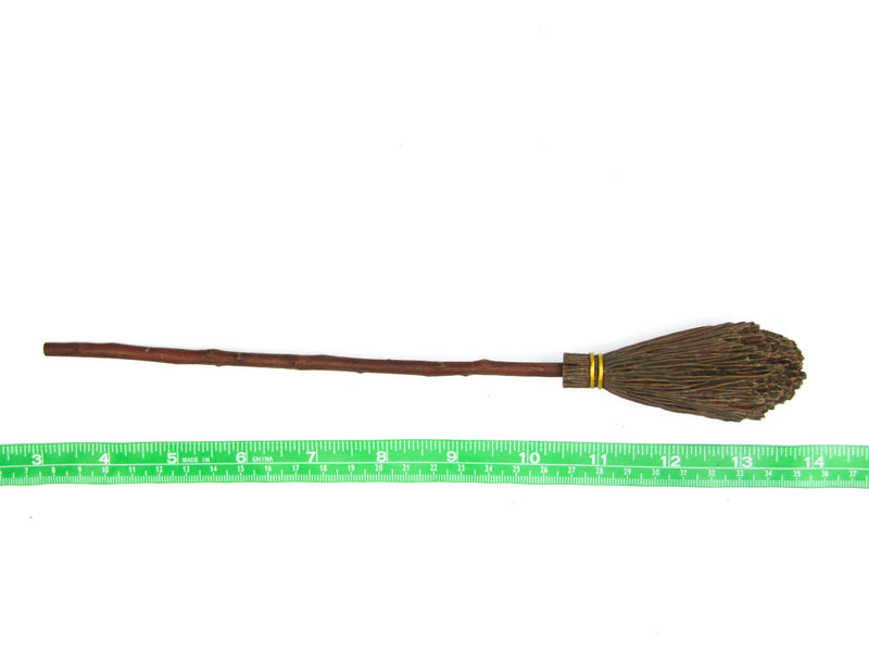 Load image into Gallery viewer, Harry Potter - Draco Malfoy - Learning Broomstick
