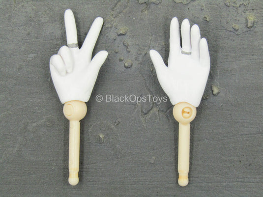 Gothic Dark Desires - Female White Gloved Hand Set (x2)