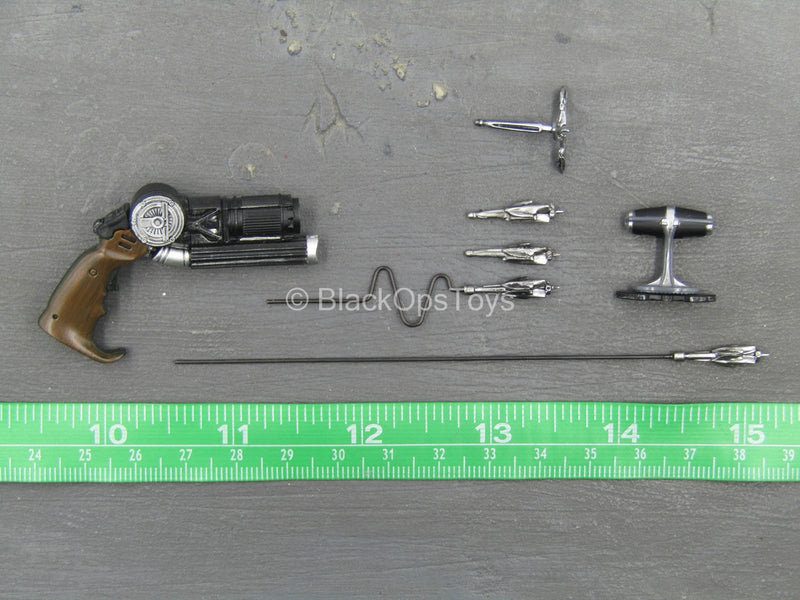 Load image into Gallery viewer, Suicide Squad - Batman - Grapple Gun w/Interchangeable Hooks
