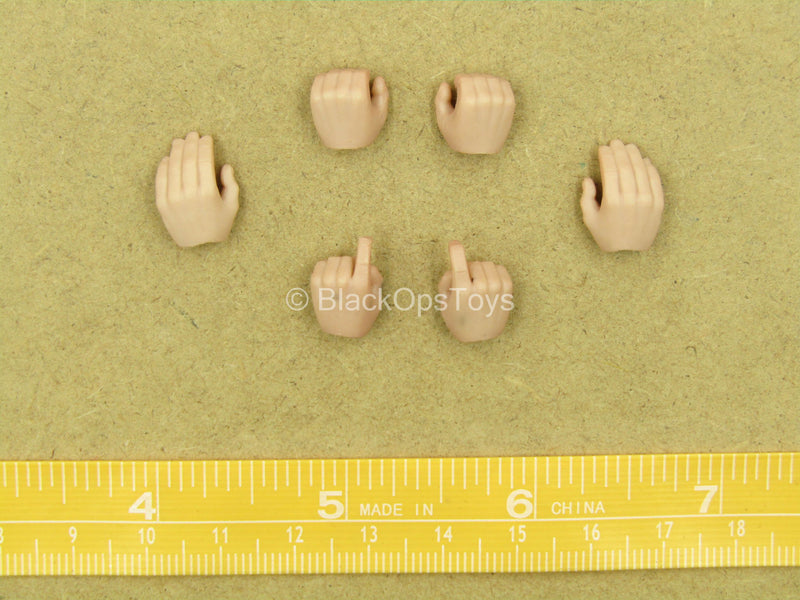 Load image into Gallery viewer, 1/12 - WWII Bean-Gelo - Kahn - Male Hand Set (x6)
