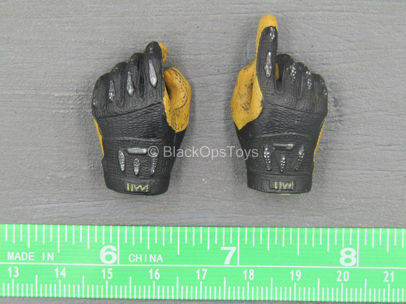 Load image into Gallery viewer, Navy Seal Rifleman - Black &amp; Orange Gloved Hand Set
