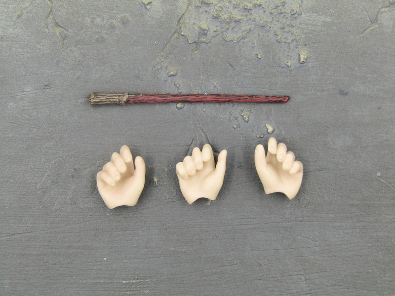 Load image into Gallery viewer, Harry Potter - Ron Weasley - Holding Wand Hand Set w/Wand
